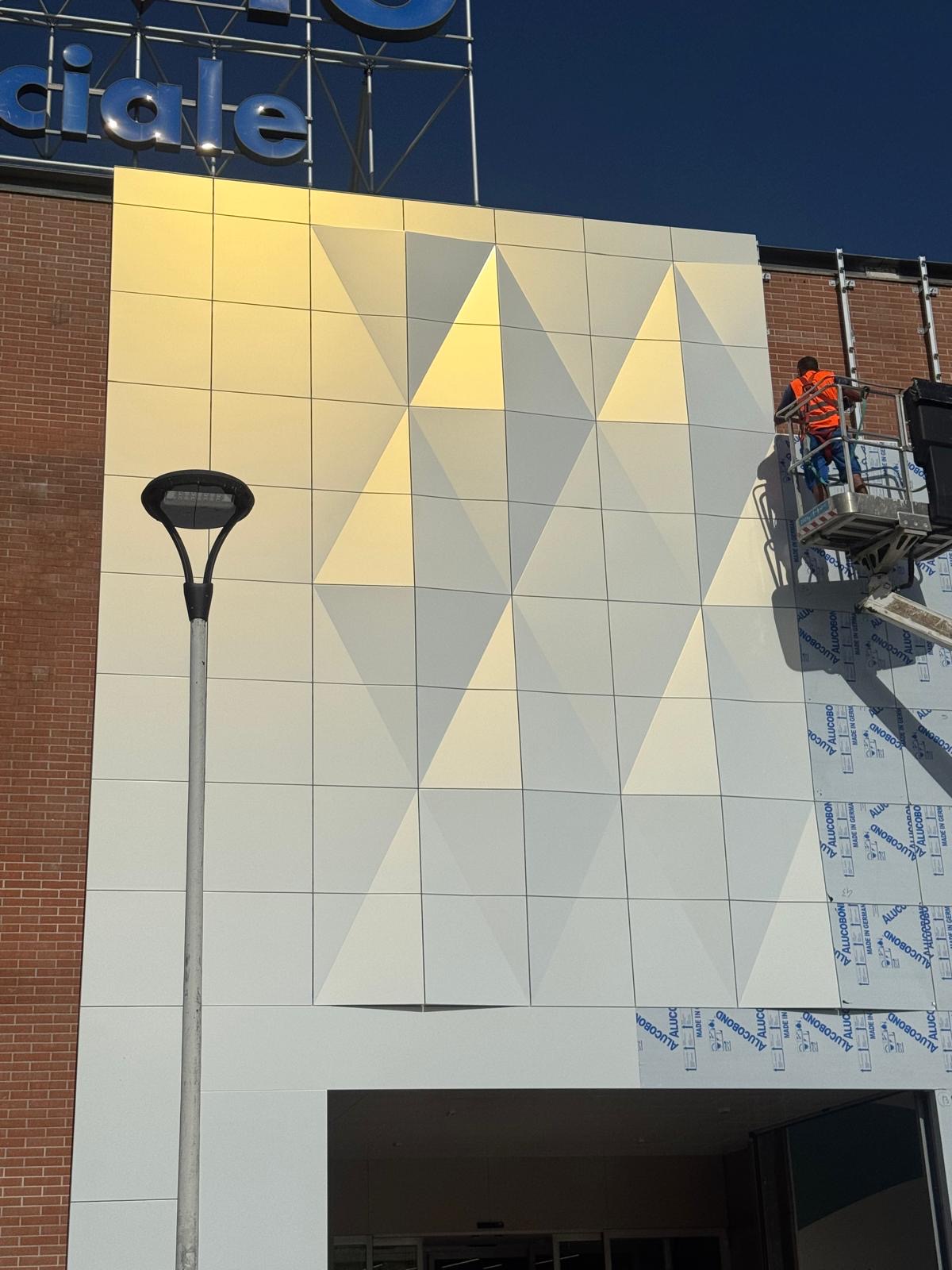 Riflessi dorati al sole · fase di installazione